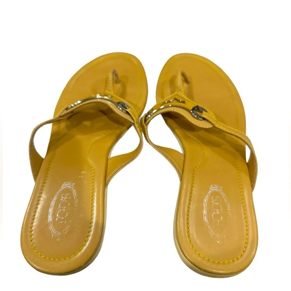 Tod’s yellow Leather thong sandal Driving Dots Flat Sandals size 38